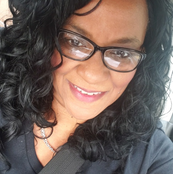 Meet your Posher, Audrey - Picture 1 of 1